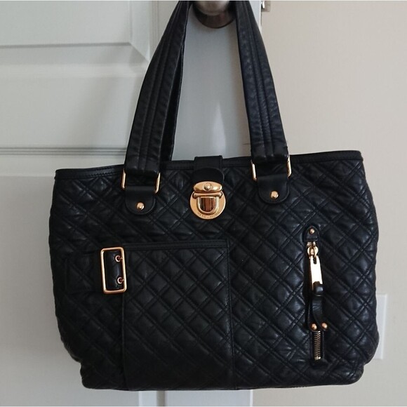 Marc Jacobs large Black Quilted Italy Leather bag - Picture 9 of 16